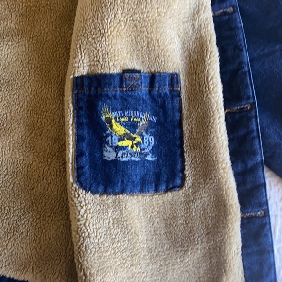 Men’s denim trucker sherpa coat. Size large - Picture 3 of 6